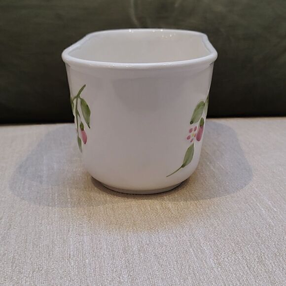 Oval Ceramic Hand Painted Strawberry Vines Bowl Planter - Picture 4 of 8